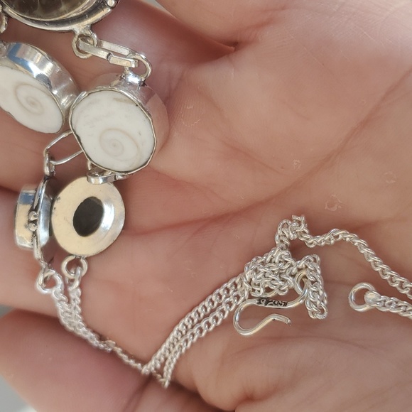 New Ammonite Fossil, Shiva Eye and Emerald 925 Silver Necklace. - Picture 5 of 11